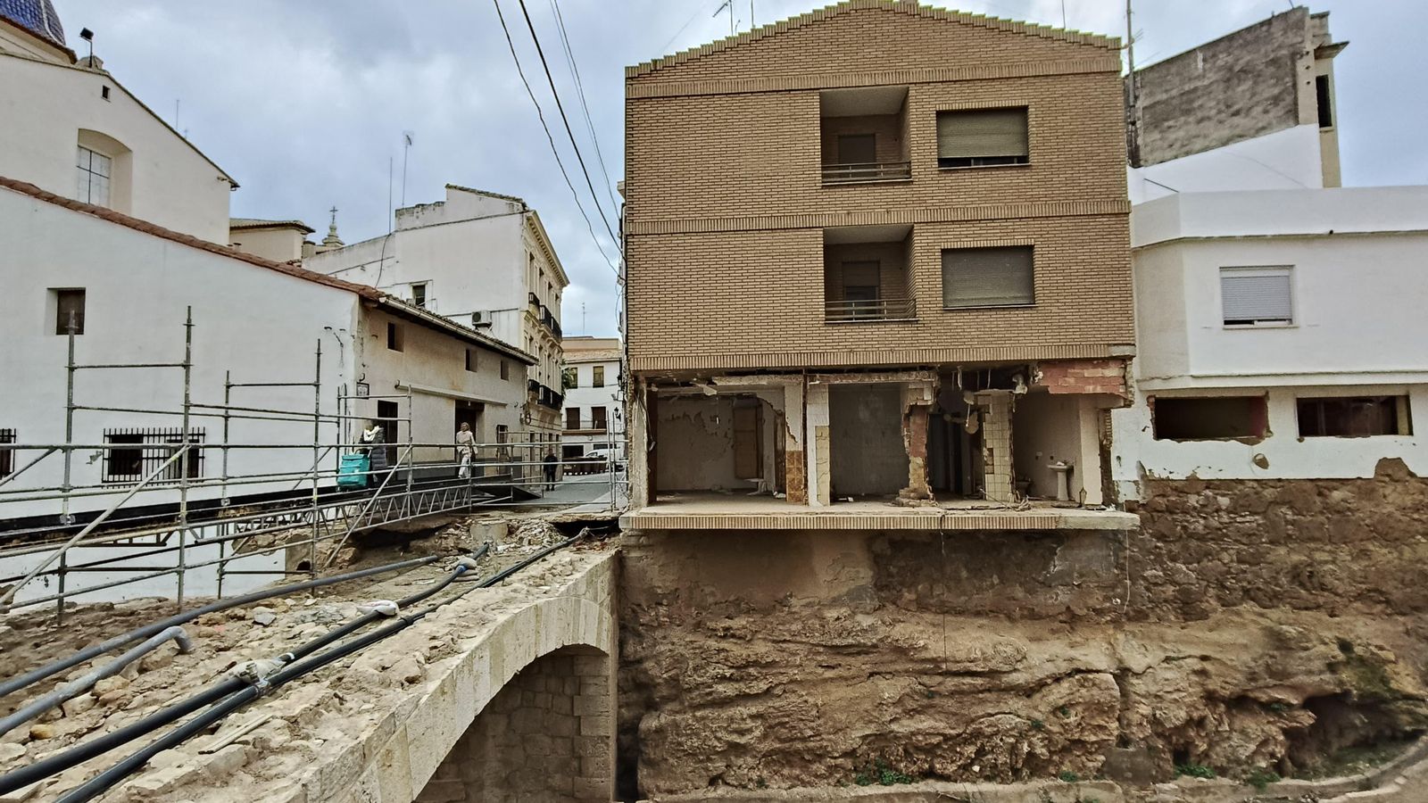 Estralls de la dana a Xiva, quatre mesos després