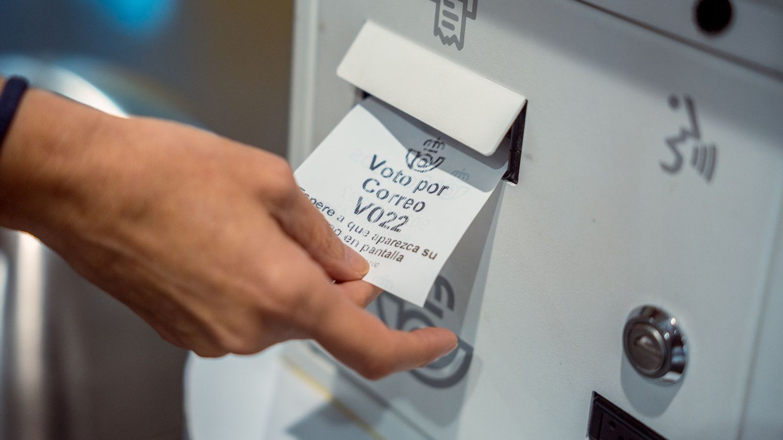 Últim día per a votar per correu