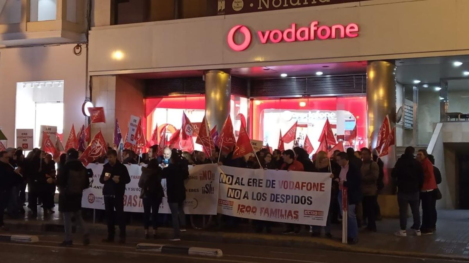 La plantilla valenciana de Vodafone inicia el primer dels 10 dies de vaga total