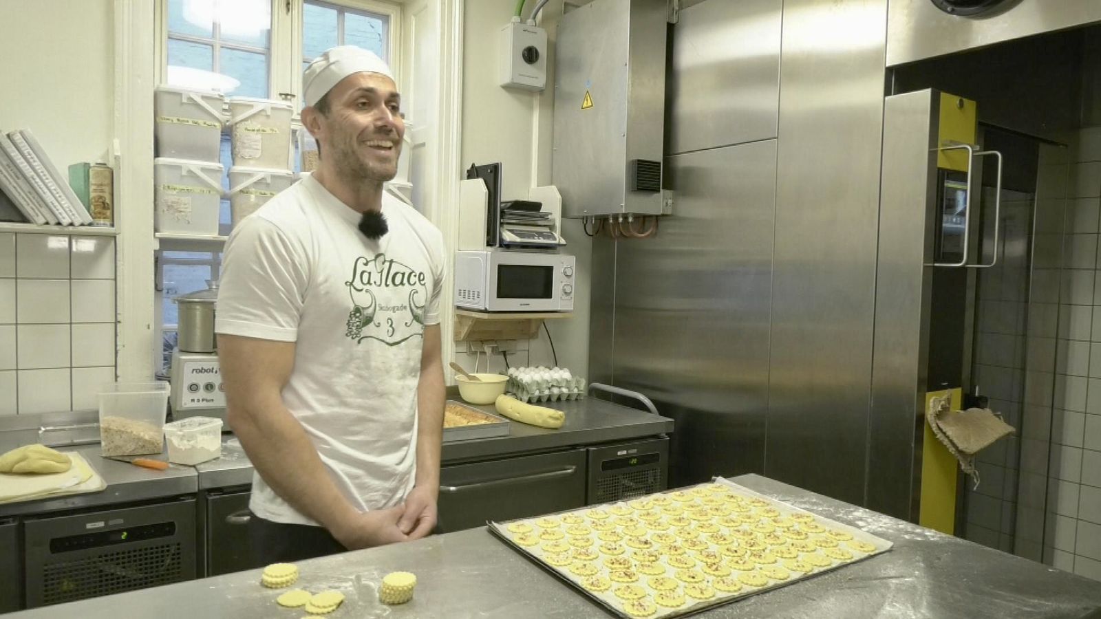 Santiago Bugesa, veí de València, treballa a La Glace, la pastisseria més antiga de Dinamarca