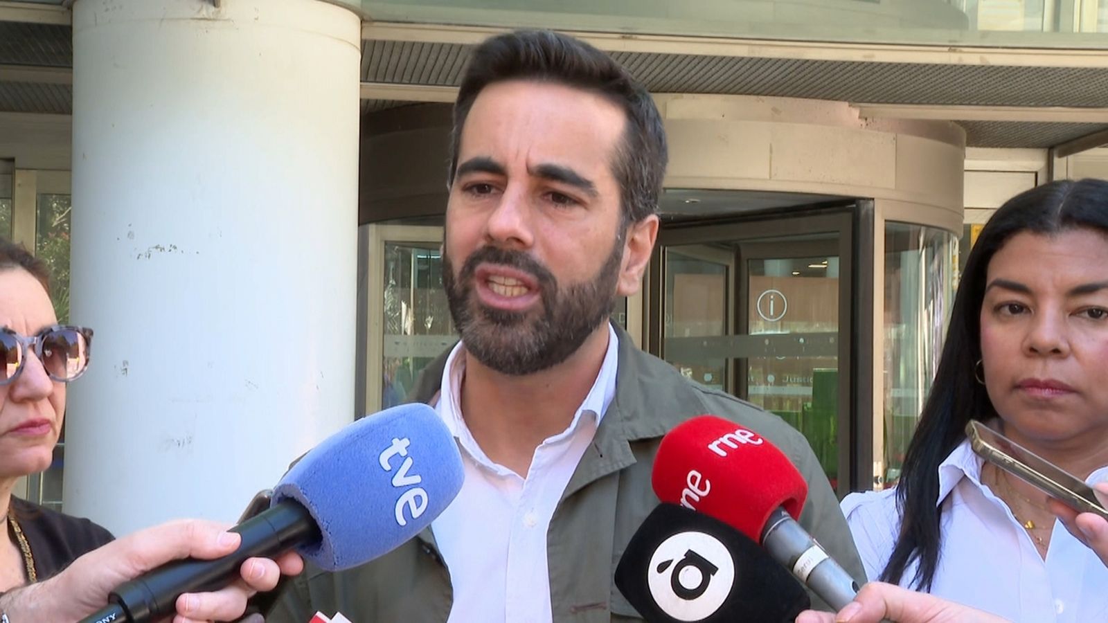 El síndic del PSPV, José Muñoz, este dimecres a la Ciutat de la Justícia de València