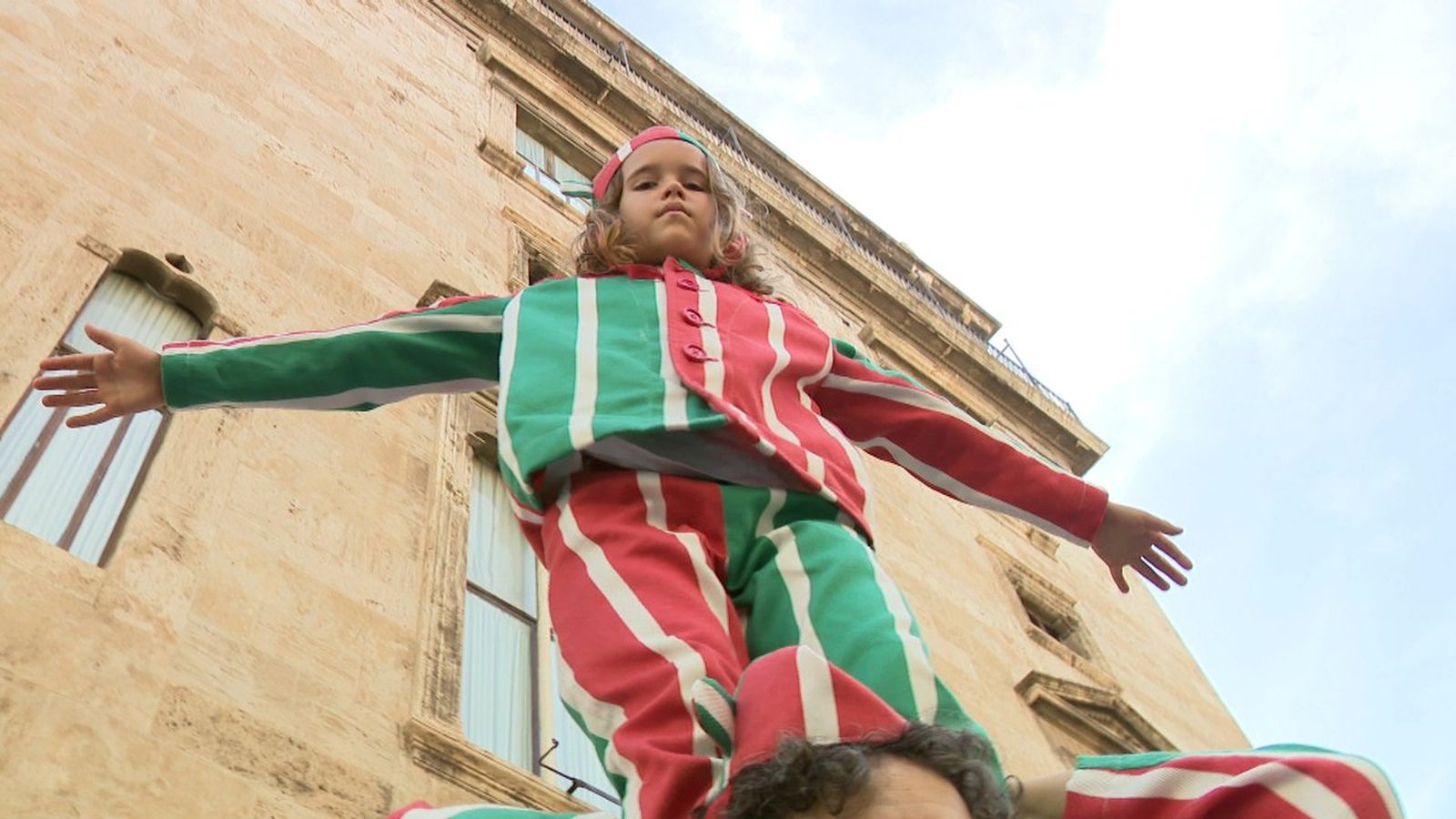 Muixeranga enfront del Palau de la Generalitat