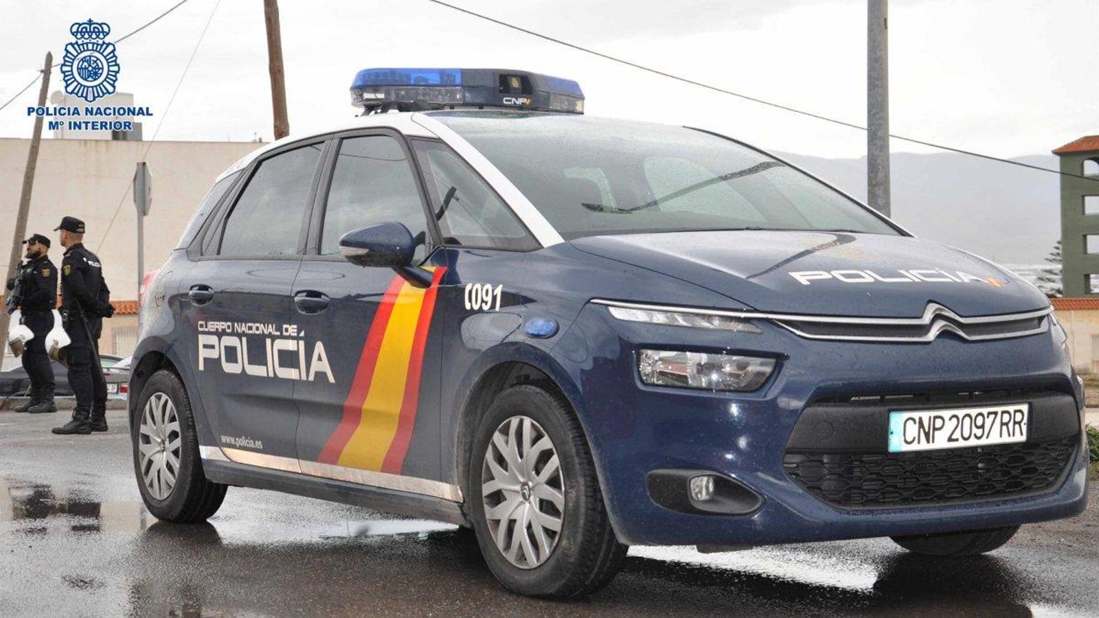 Dispositiu policial en una imatge d'arxiu
