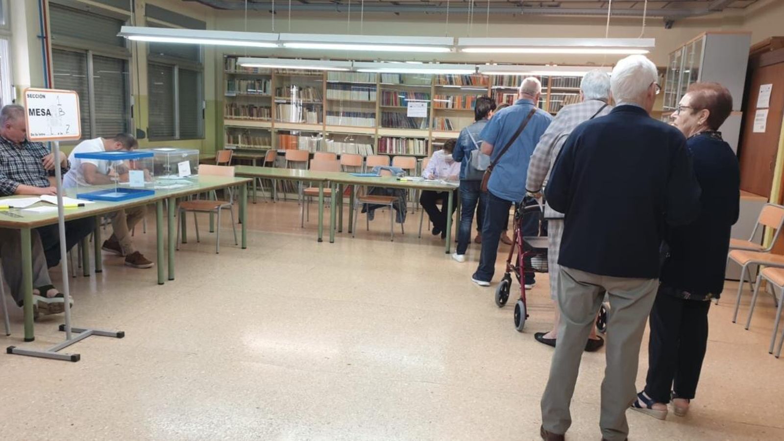 Normalitat en les primeres hores de la jornada electoral