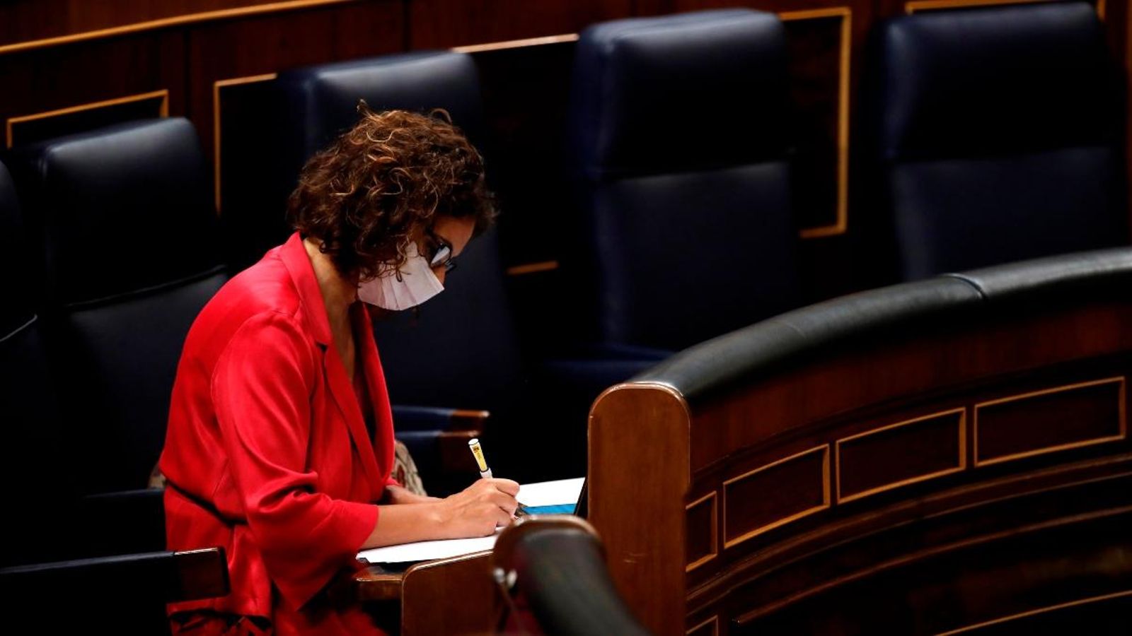 La ministra d'Hisenda, María Jesús Montero, en el Congrés