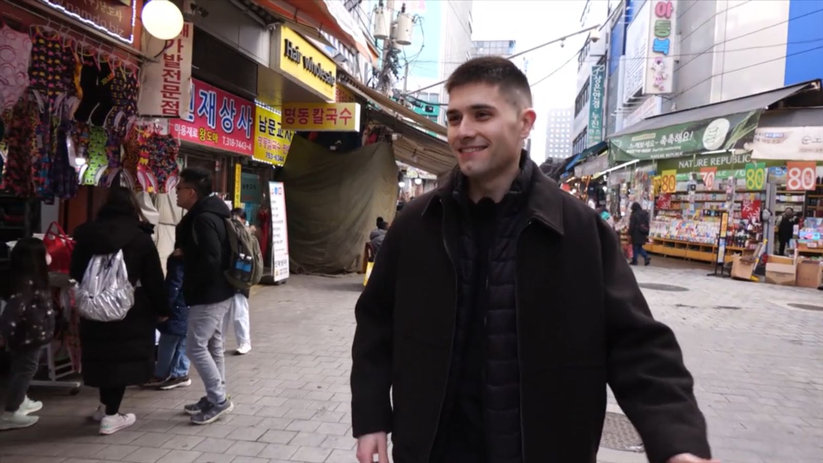 Jacob Mocholí ens explicarà com es fa una barbacoa coreana, una experiència social en què la carn es cuina a la mateixa taula