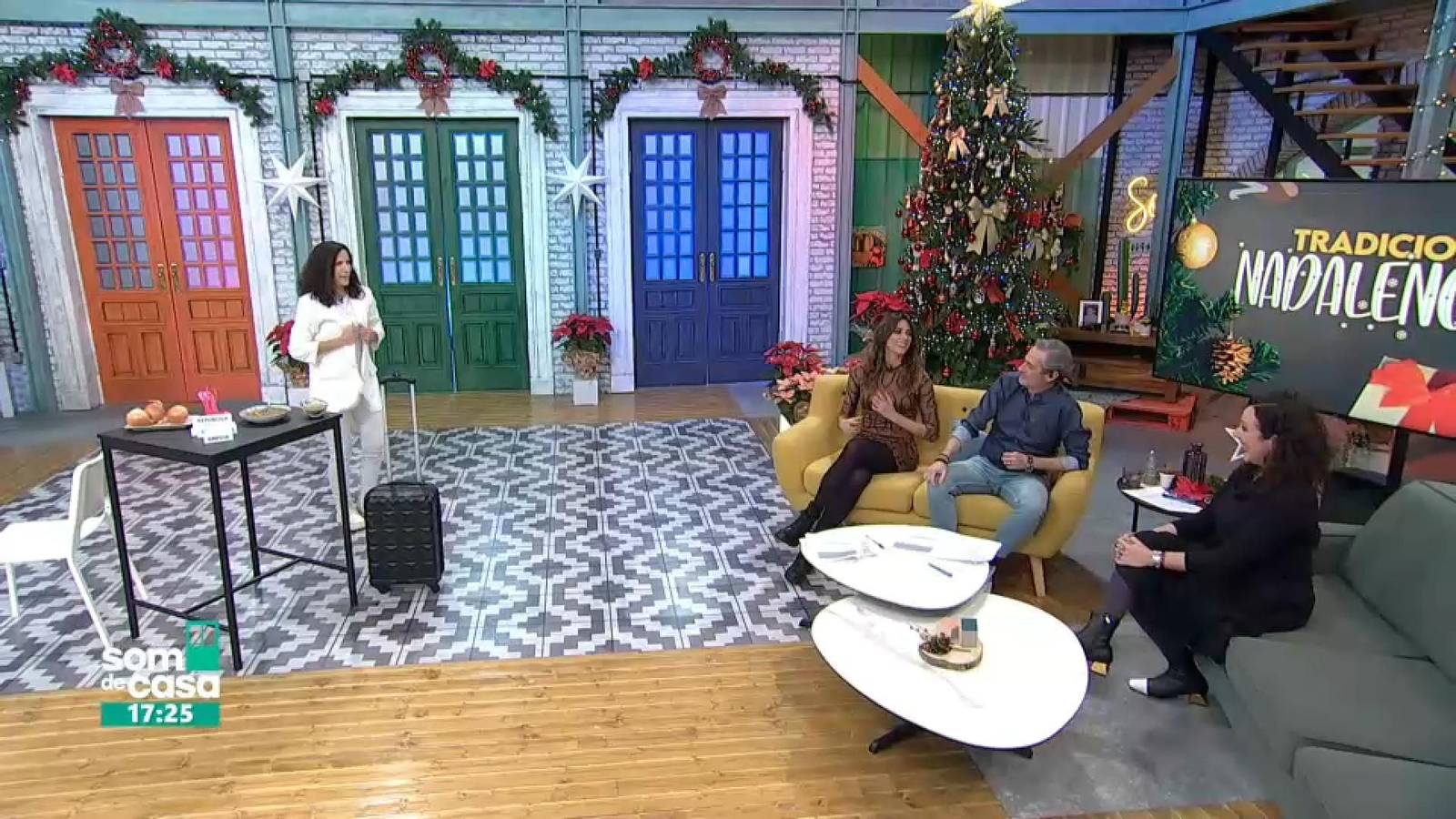 TRADICIONS PER A LA NIT DE CAP D'ANY