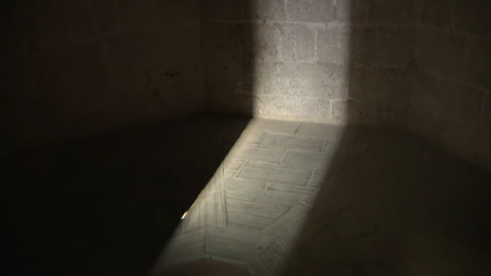 Moment en què es produeix l'alineació solar a la finestra del Micalet