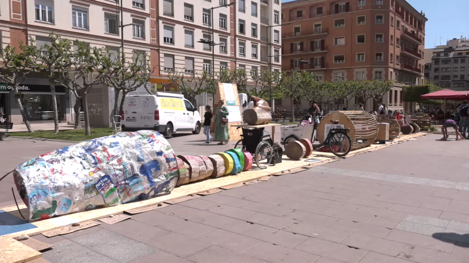 La balena Romalda a la plaça Horts del Corders de Castelló