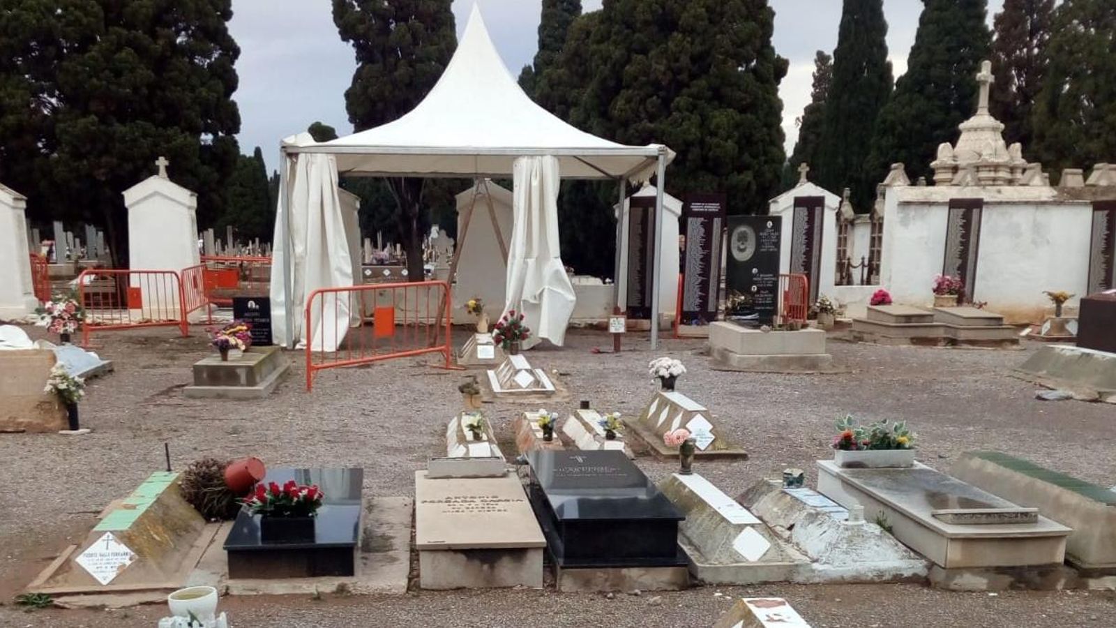 Recuperen restes de cinc víctimes del franquisme en la primera fase d\'excavació al cementeri de Castelló