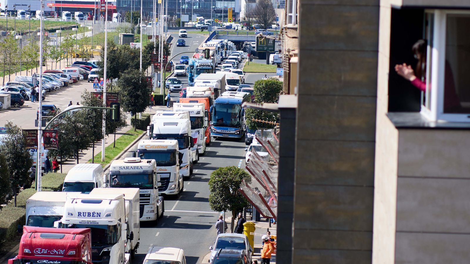 El Ministeri de Transports anuncià l'acord de matinada després de quasi dotze hores de reunió