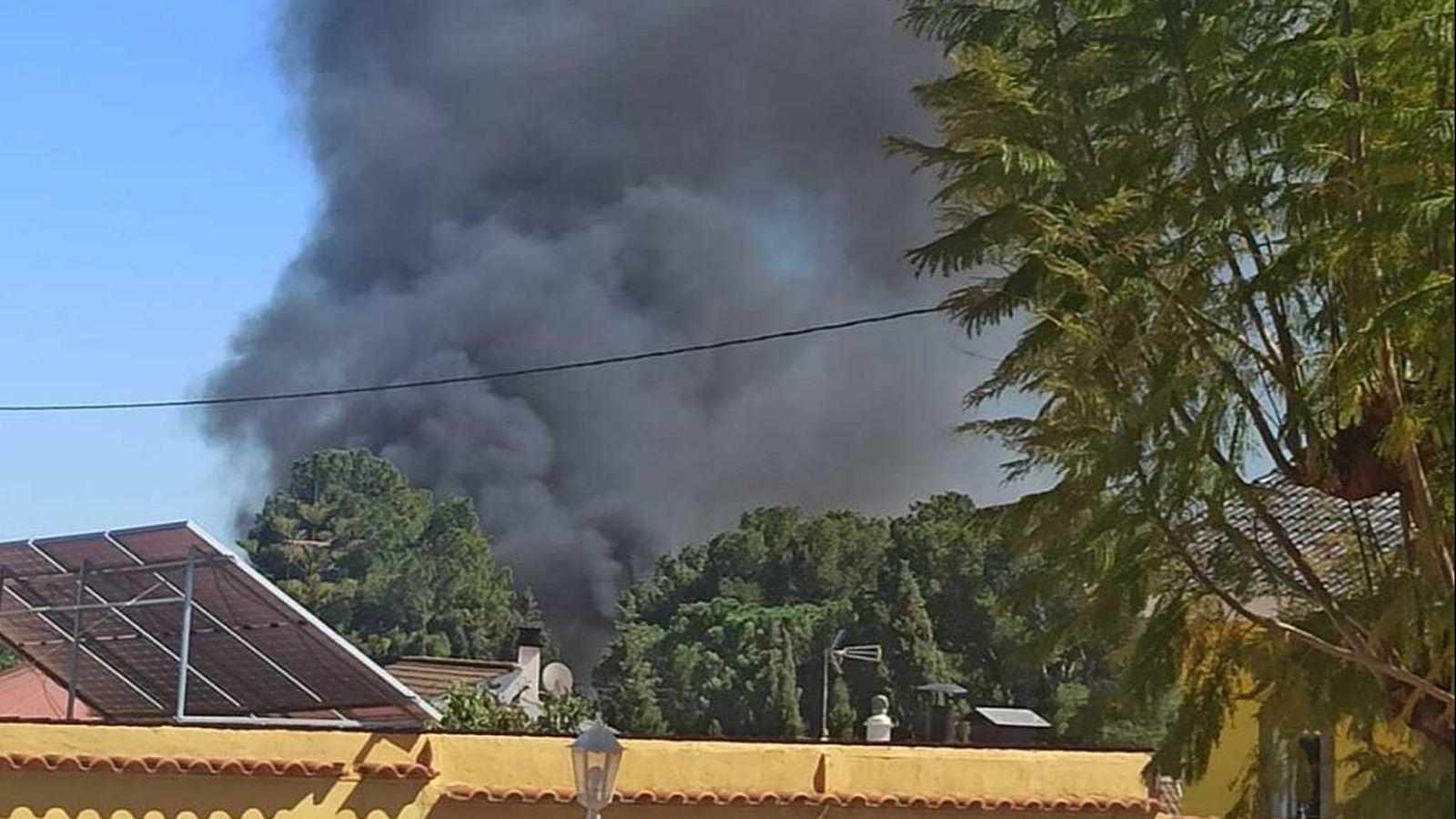 L'incendi d'una parcel·la rural a Bétera