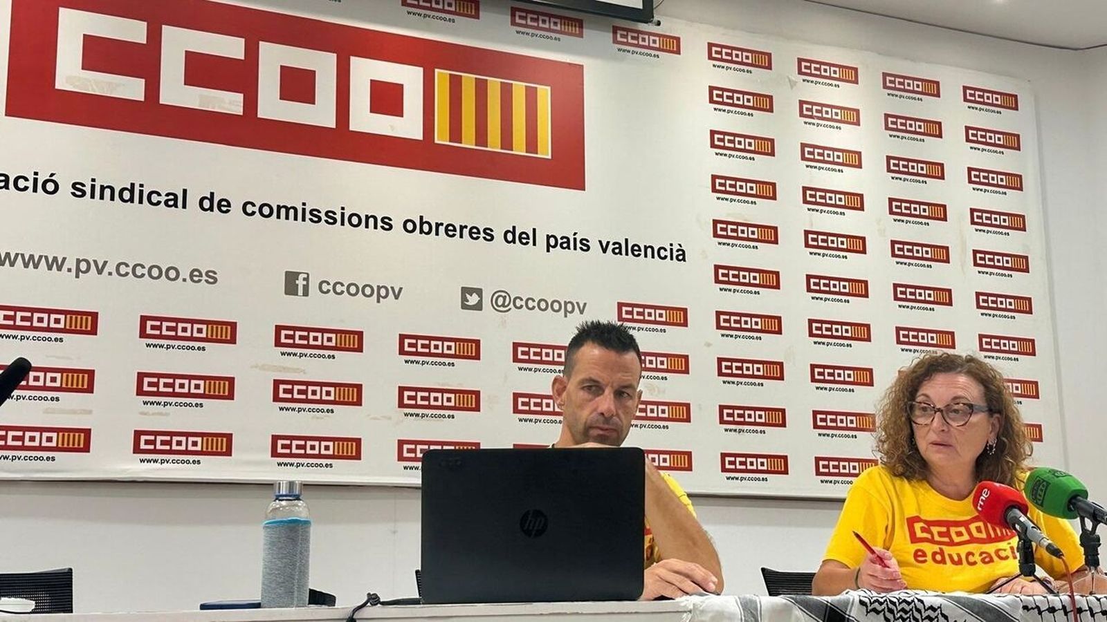 30.09.2024 | STEPV, CCOO i UGT convoquen una concentració per la contractació de 1.900 professionals d'educació