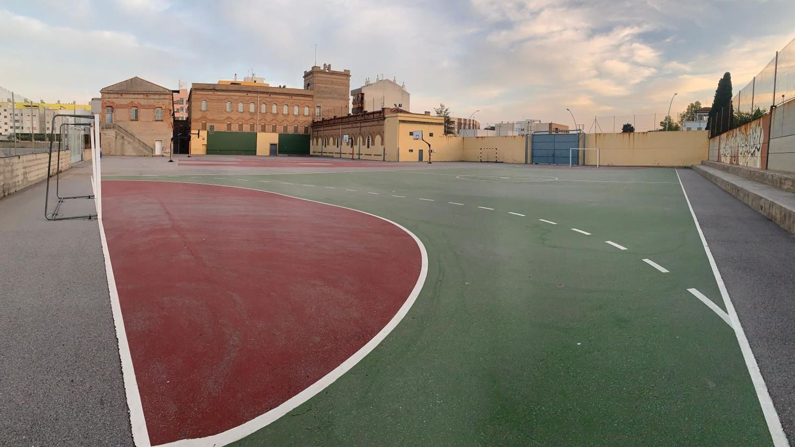 Pati interior del col·legi de carmelites de Vila-real