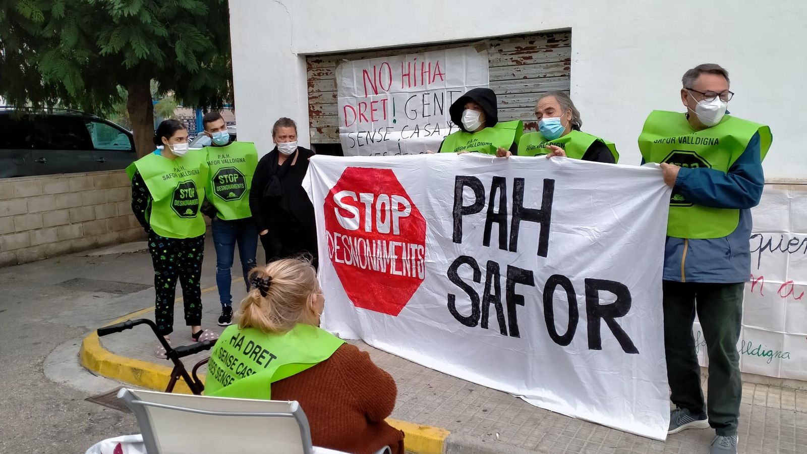 Imatge de la protesta contra el denonament de la veïna
