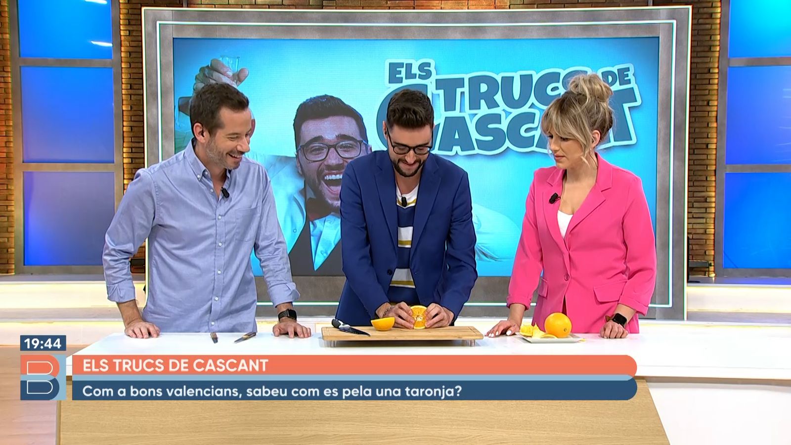 25.10.2022 | Com peleu vosaltres la taronja o la mandarina?
