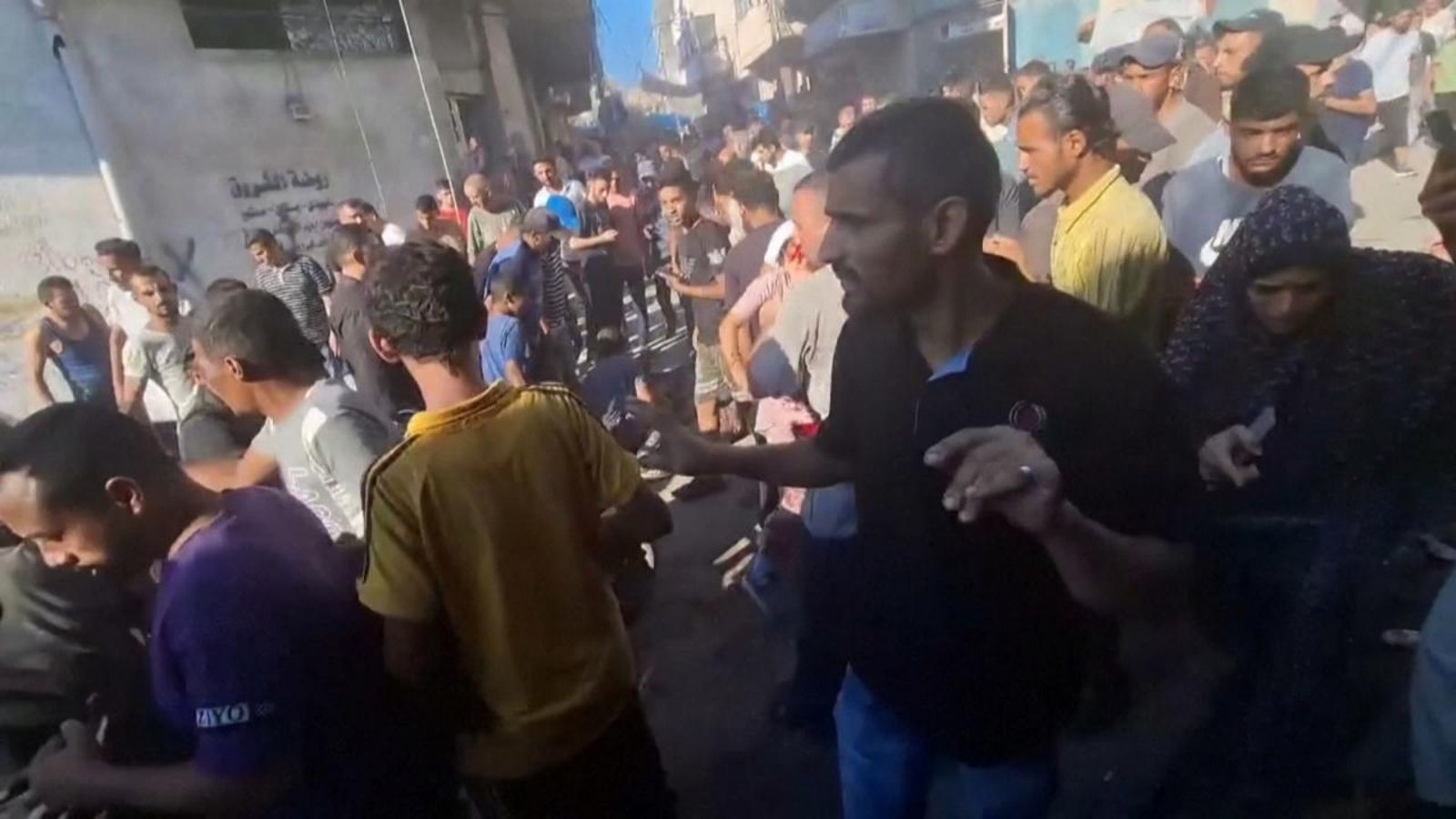 Almenys nou persones han mort per un atac a un mercat al barri de Deir al Balà, a la ciutat de Gaza