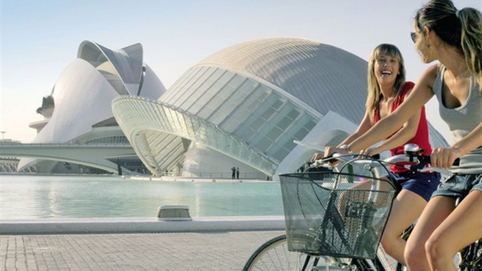 La Comunitat Valenciana és la quarta regió o més puja l'ocupació al juny en hoteleria i agències de viatges