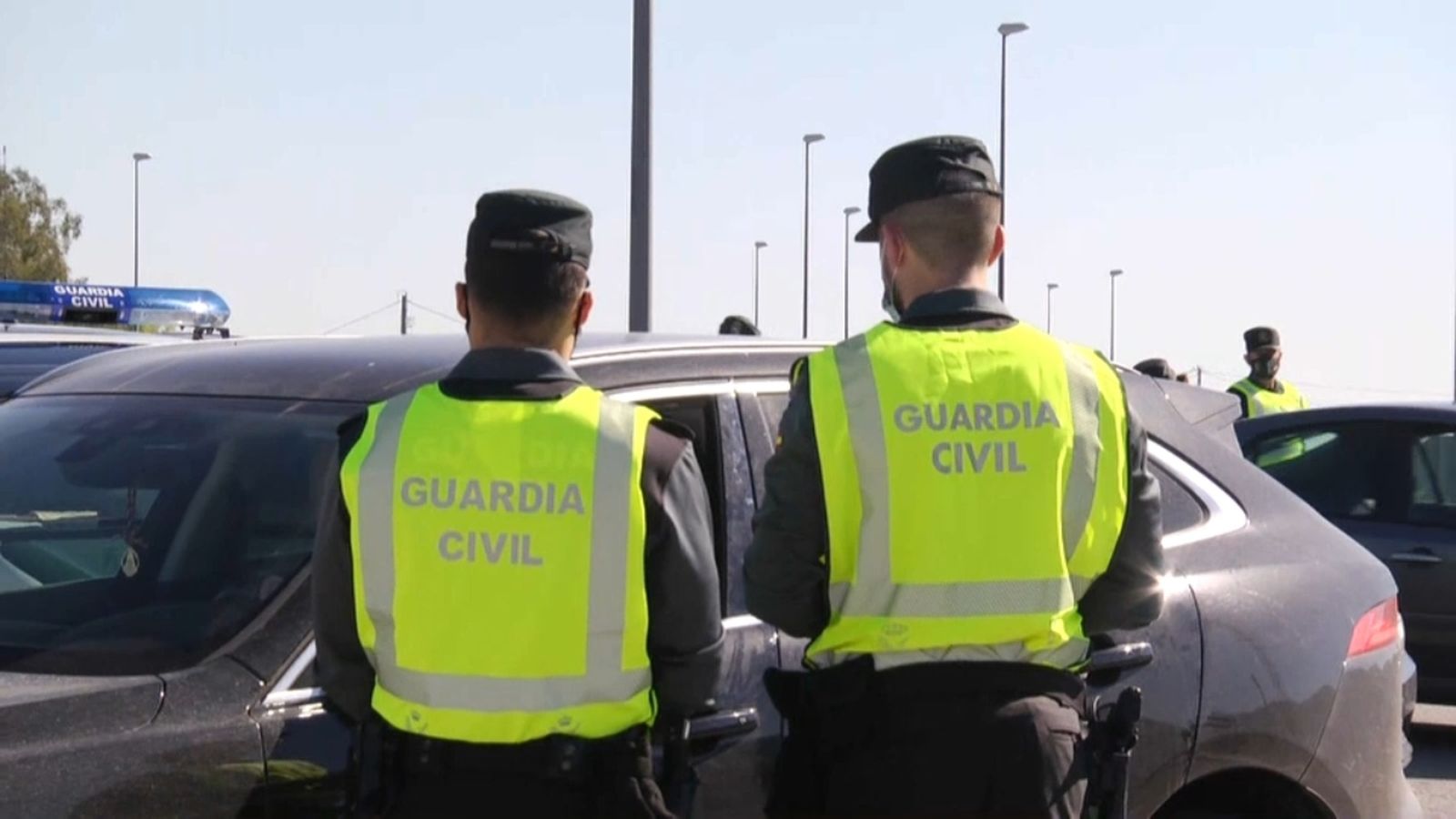 Imatges d'un control de la Guàrdia Civil.