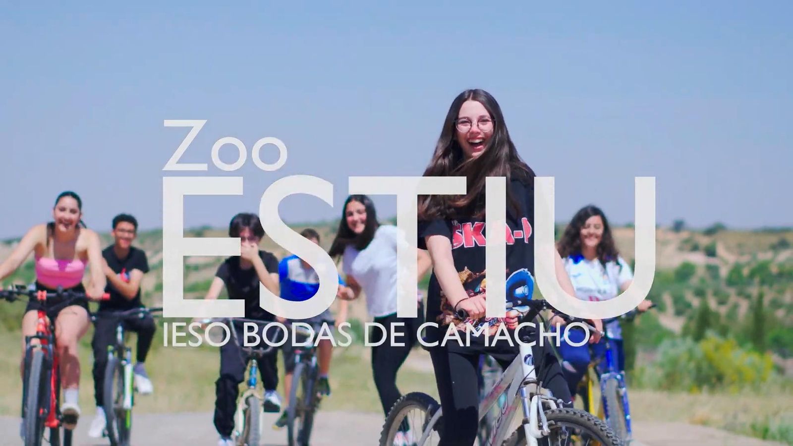 Sofía, l'alumna que canta, reconeix que entén algunes frases i altres les canta d'orella