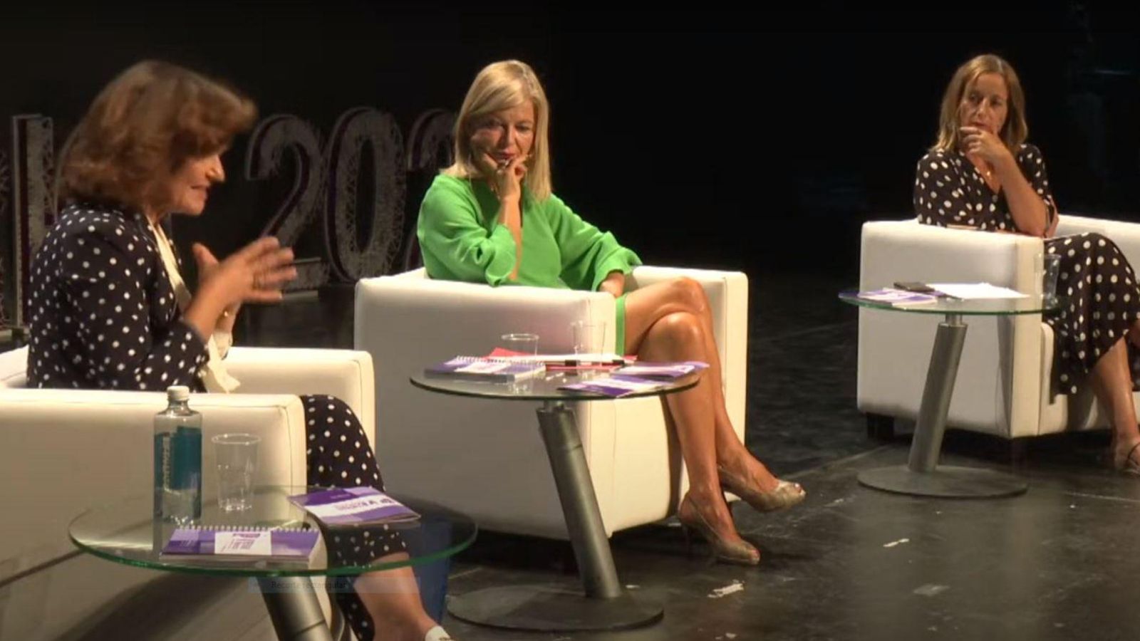 Gabriela Bravo i Carmen Calvo, aquest divendres, en un diàleg al VI Feminari