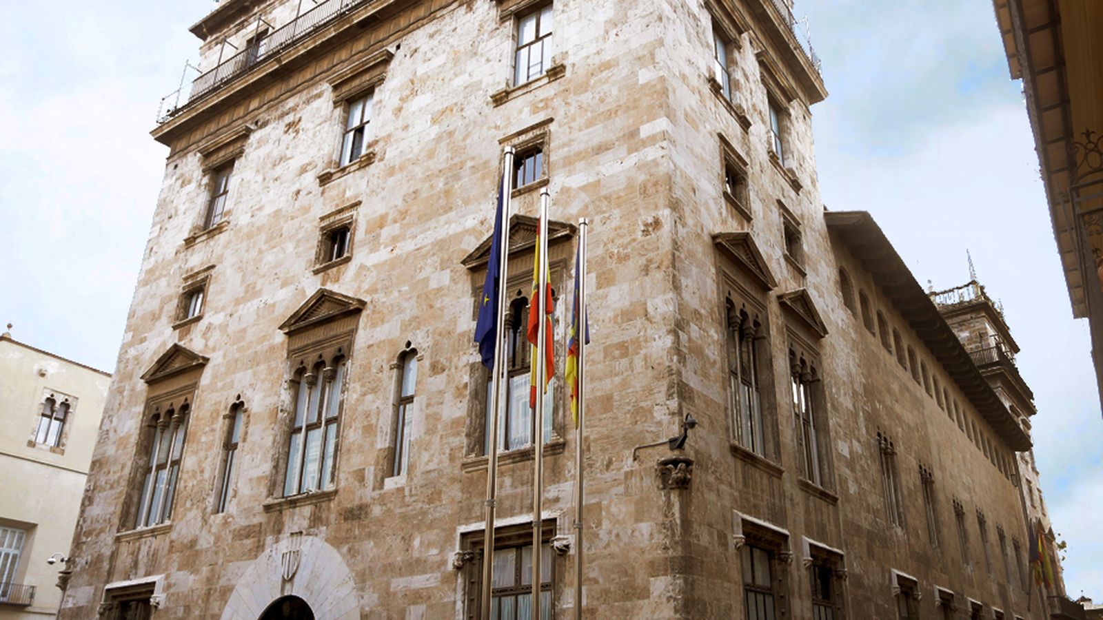 La Generalitat aprova les distincions que s\'entregaran el Nou d\'Octubre