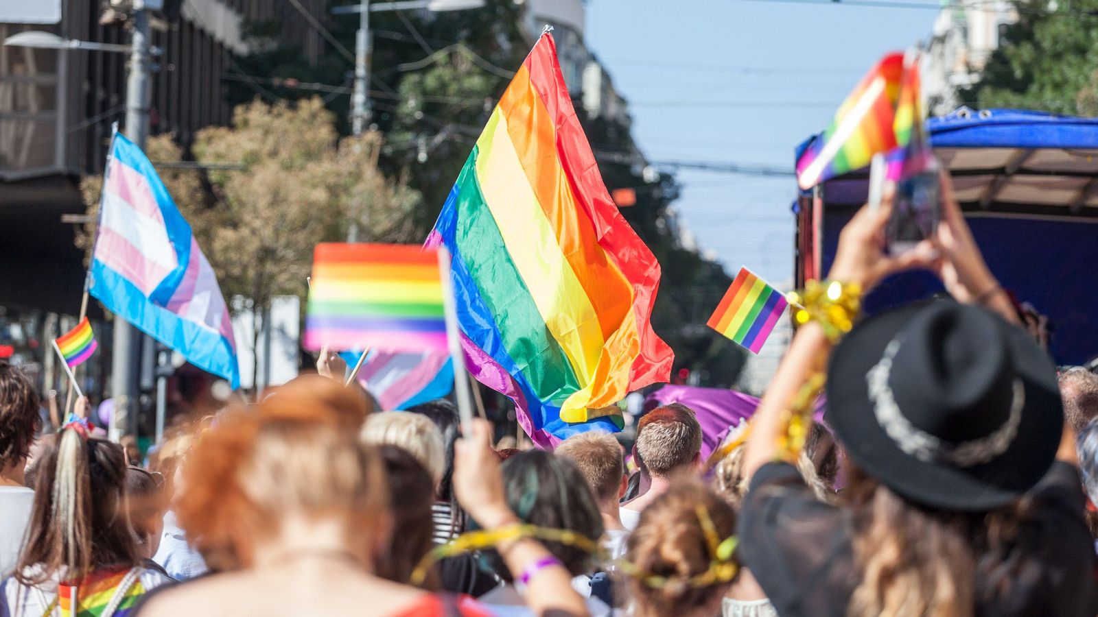 Manifestacions amb banderes del col·lectiu LGTBI Manifestacions amb banderes del col·lectiu Lgtbi
