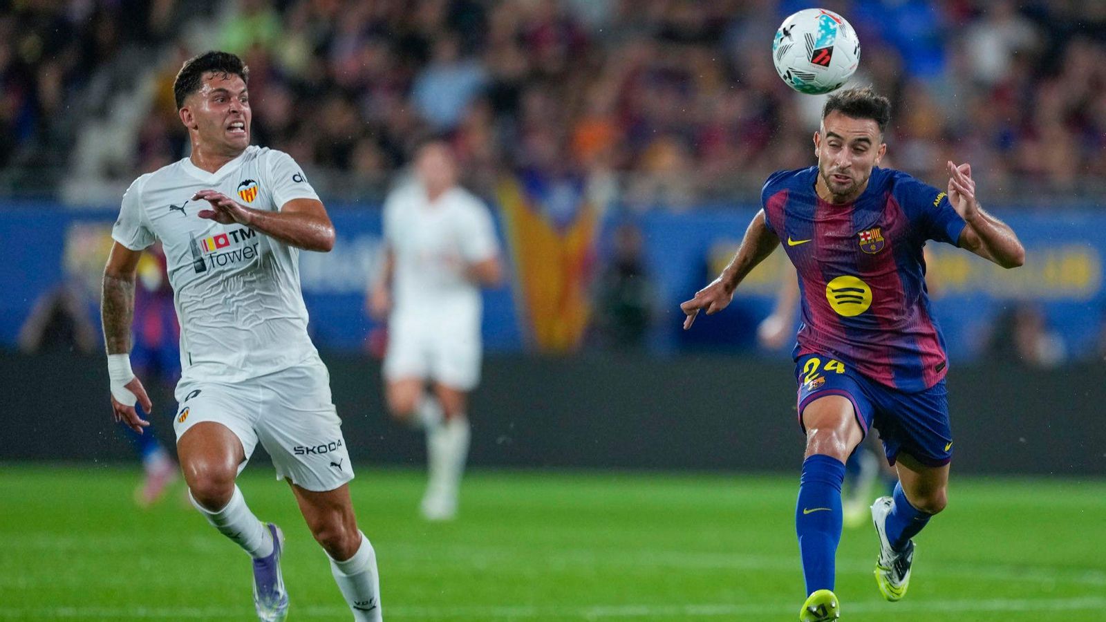 Hugo Duro, en una acció del duel contra el Barça