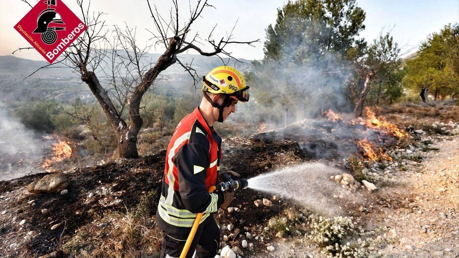 Un incendi en una imatge d'arxiu