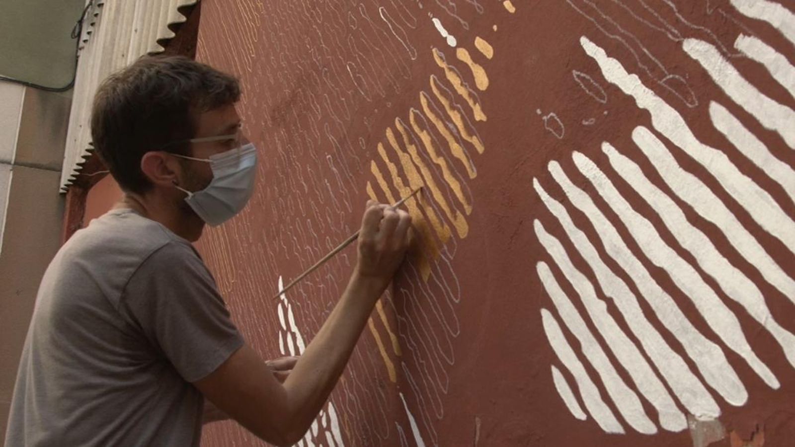 Es repara el mural per la diversitat LGTBI que va ser atacat a Ibi
