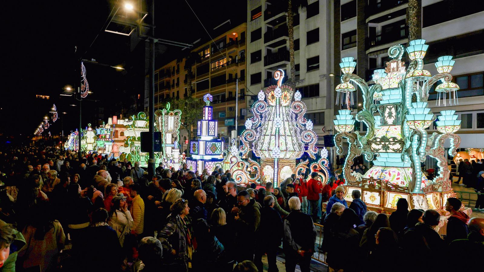 Encesa de les Gaiates a l'Avinguda Rei En Jaume