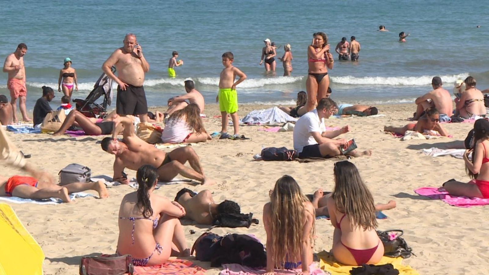 Dia d'estiu a la platja del Postiguet d'Alacant