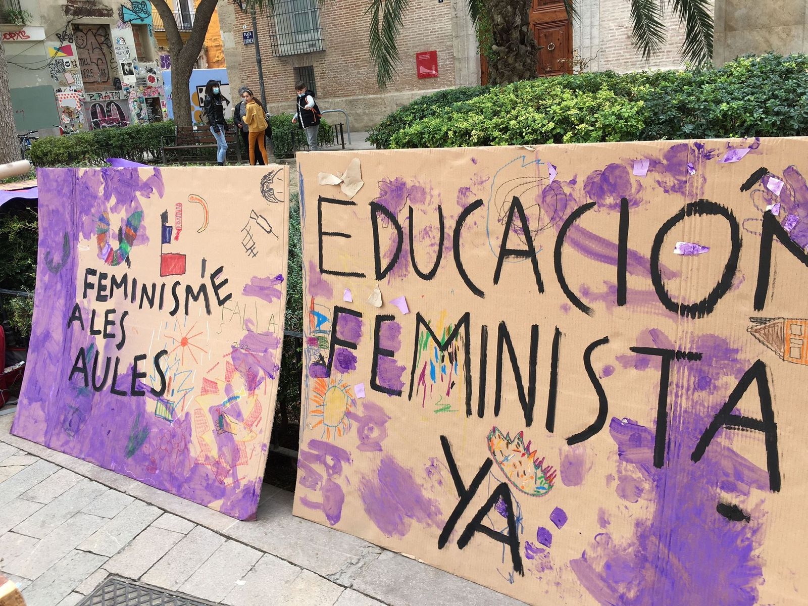 Pancartes reivindicatives creades per al 8M