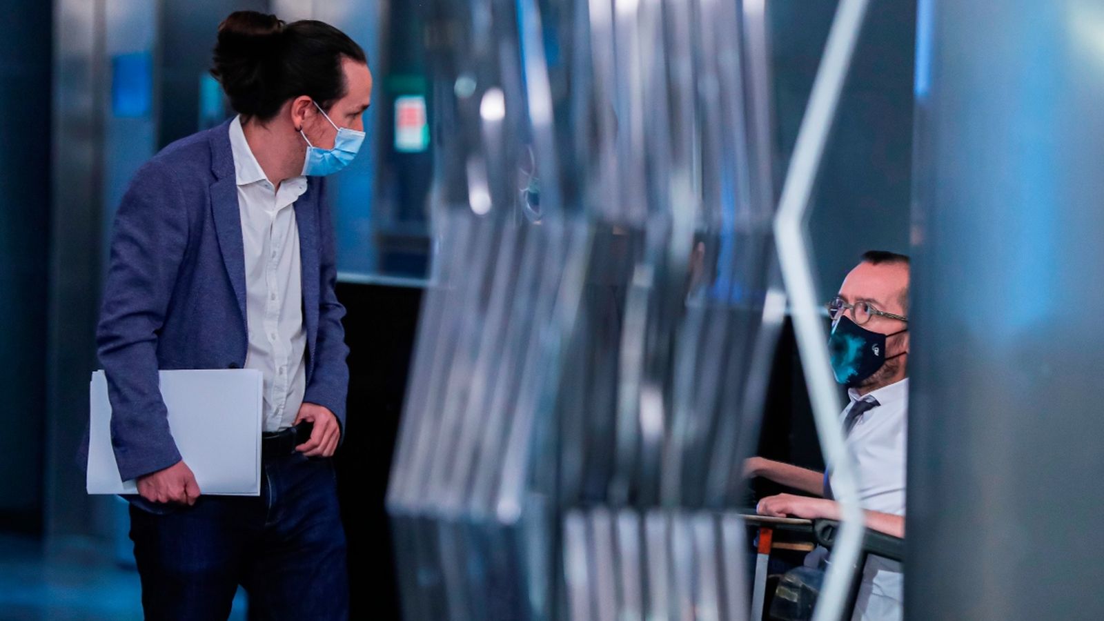 El vicepresident segon, Pablo Iglesias, amb el portaveu d'Unides Podem, Pablo Echenique, dijous passat