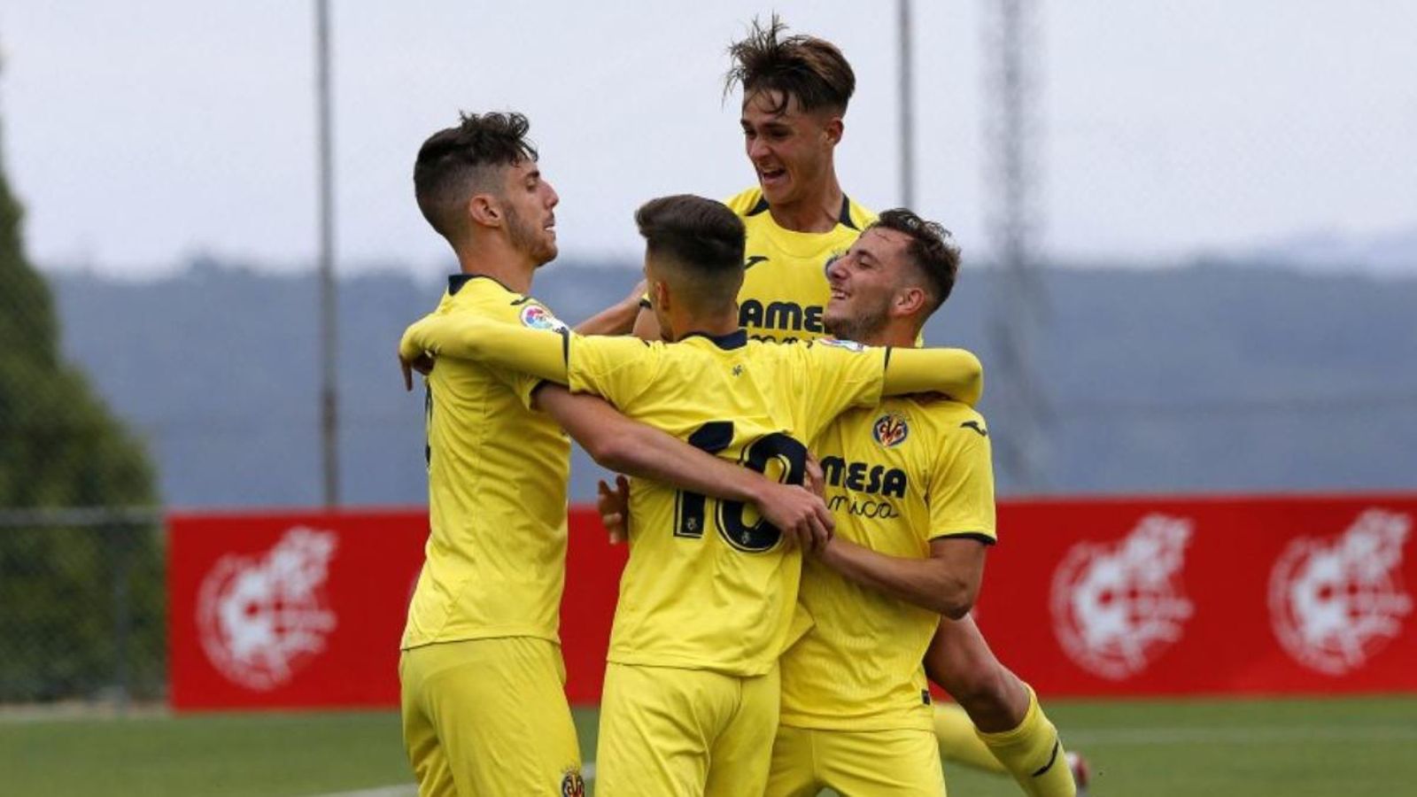 El groguet celebra un gol
