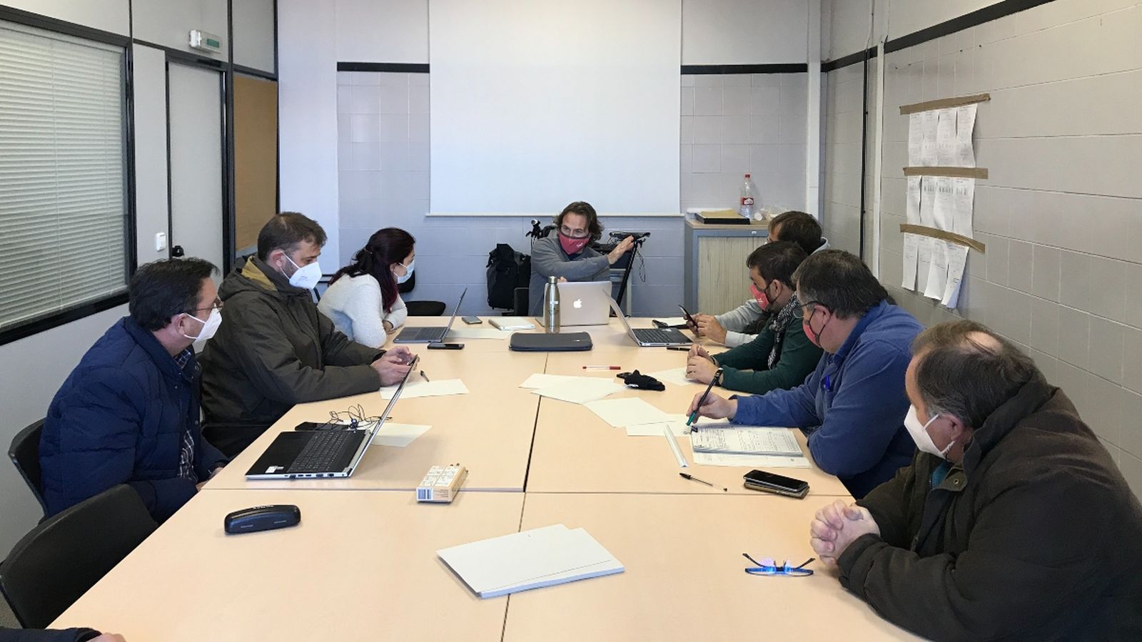 Reunió de la direcció de l'EMT aquest diumenge per a avaluar els danys de l'incendi