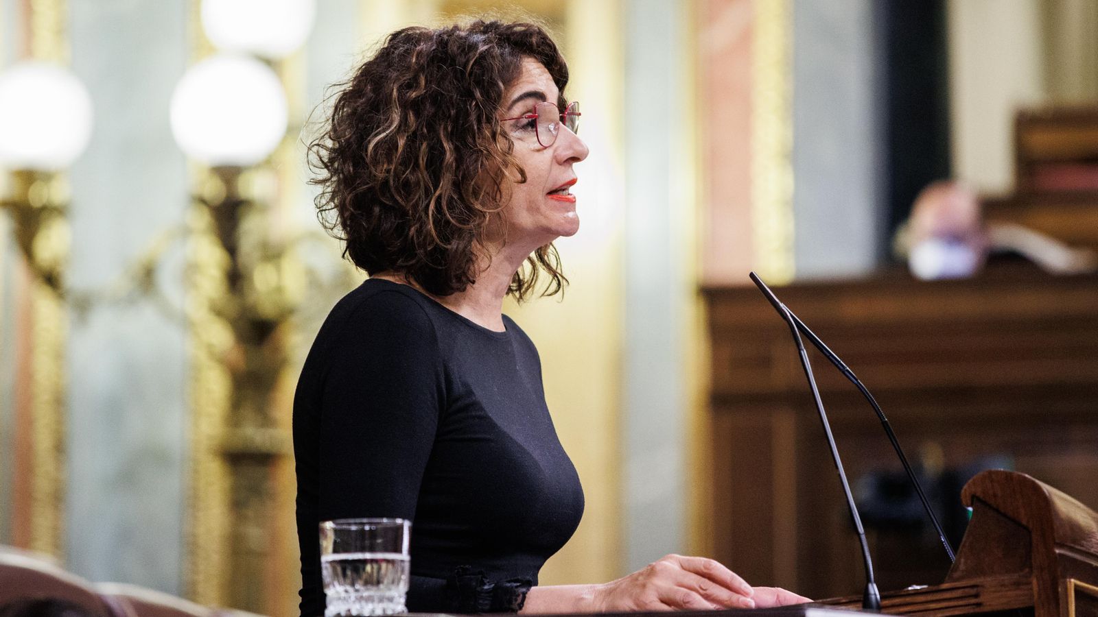 La ministra d'Hisenda, María Jesús Montero, en una sessió plenària en el Congrés dels Diputats