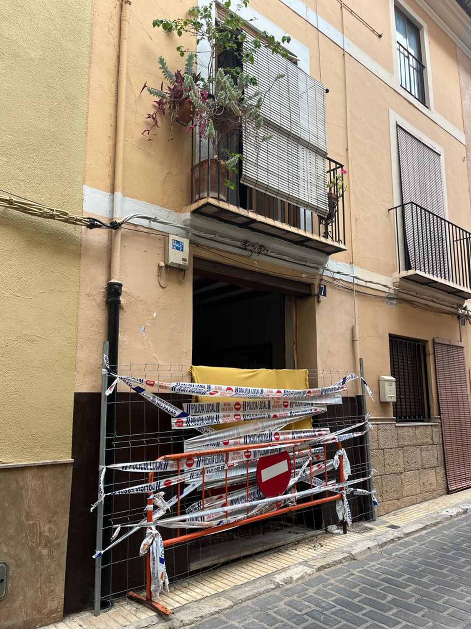 L'edifici a on s'han produït els fets està precintat a hores d'ara