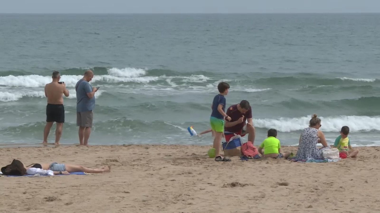 El turisme ja ha fet acte de presència a les platges de Gandia en la Setmana Santa
