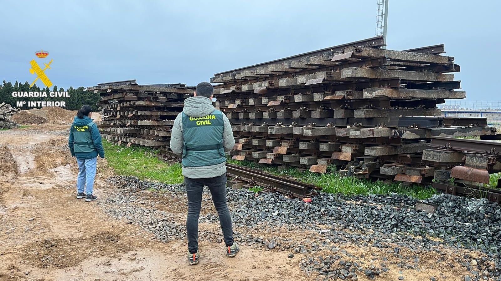 Desarticulen una trama de fur i venda de material ferroviàri