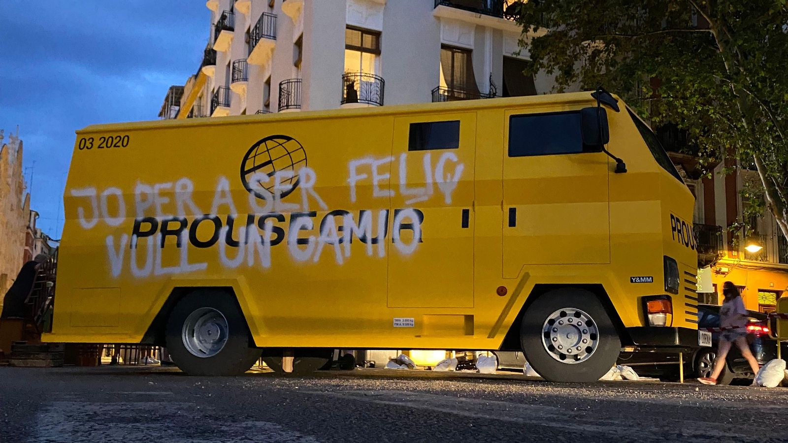 La falla "desapareguda" 'Jo per a ser feliç vull un camió"