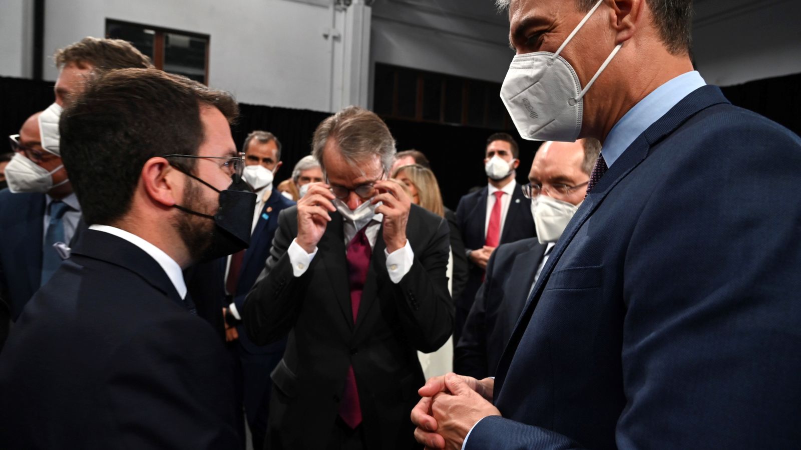 Sánchez i Aragonès durant la inauguració del Mobile World Congress a Barcelona