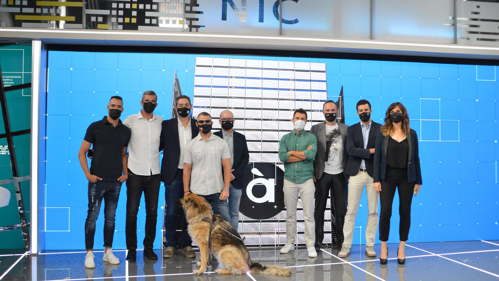 Presentadors i col·laboradors d'Esports, un gran equip