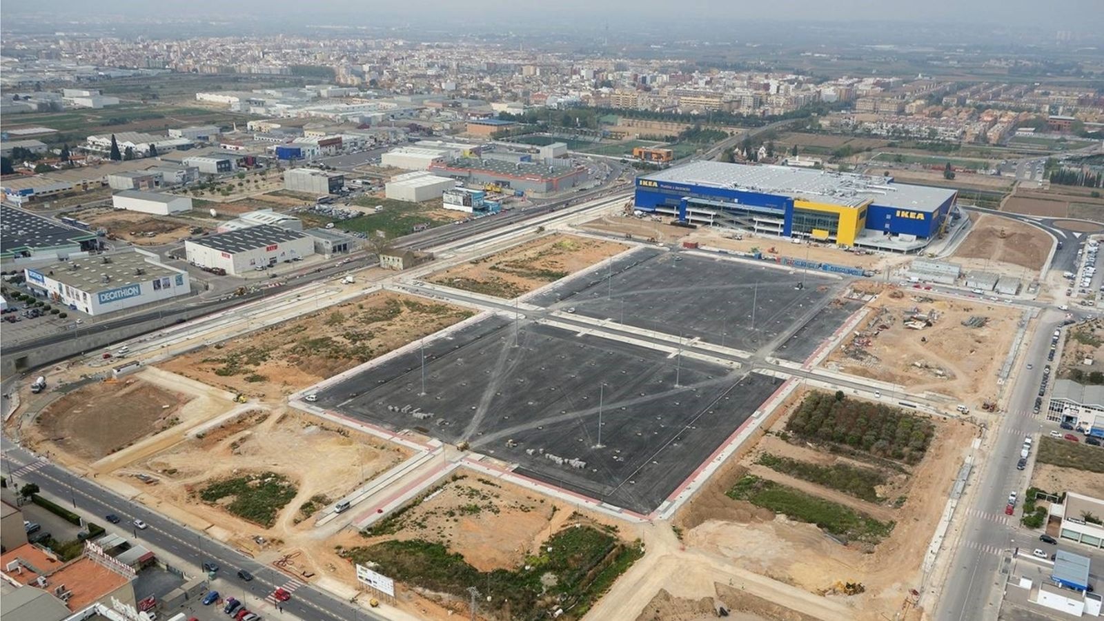 Vista aèria de l'àrea comercial d'Alfafar Parc