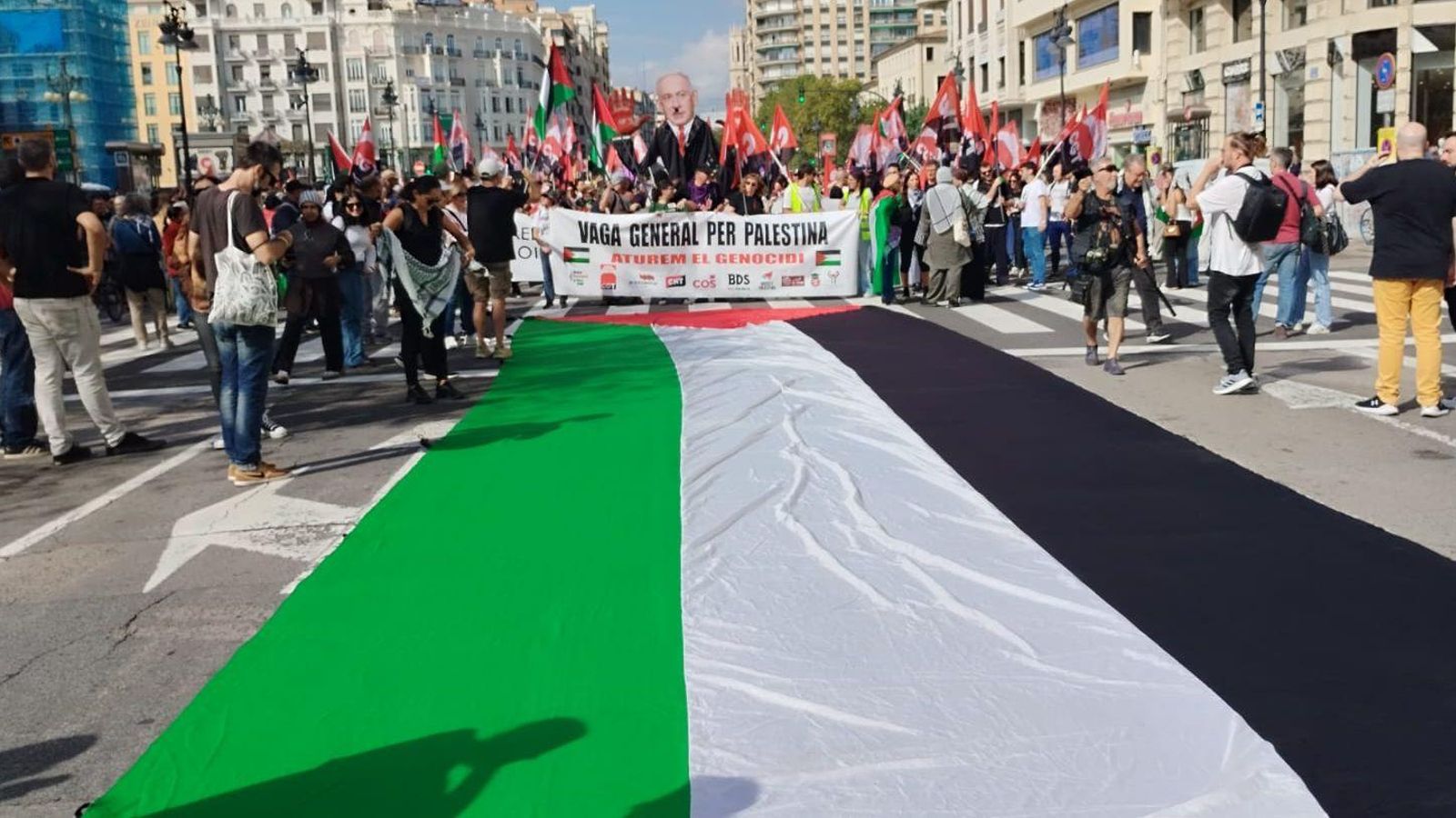 Manifestació que ha partit de l'Estació del Nord de València este dimecres al migdia