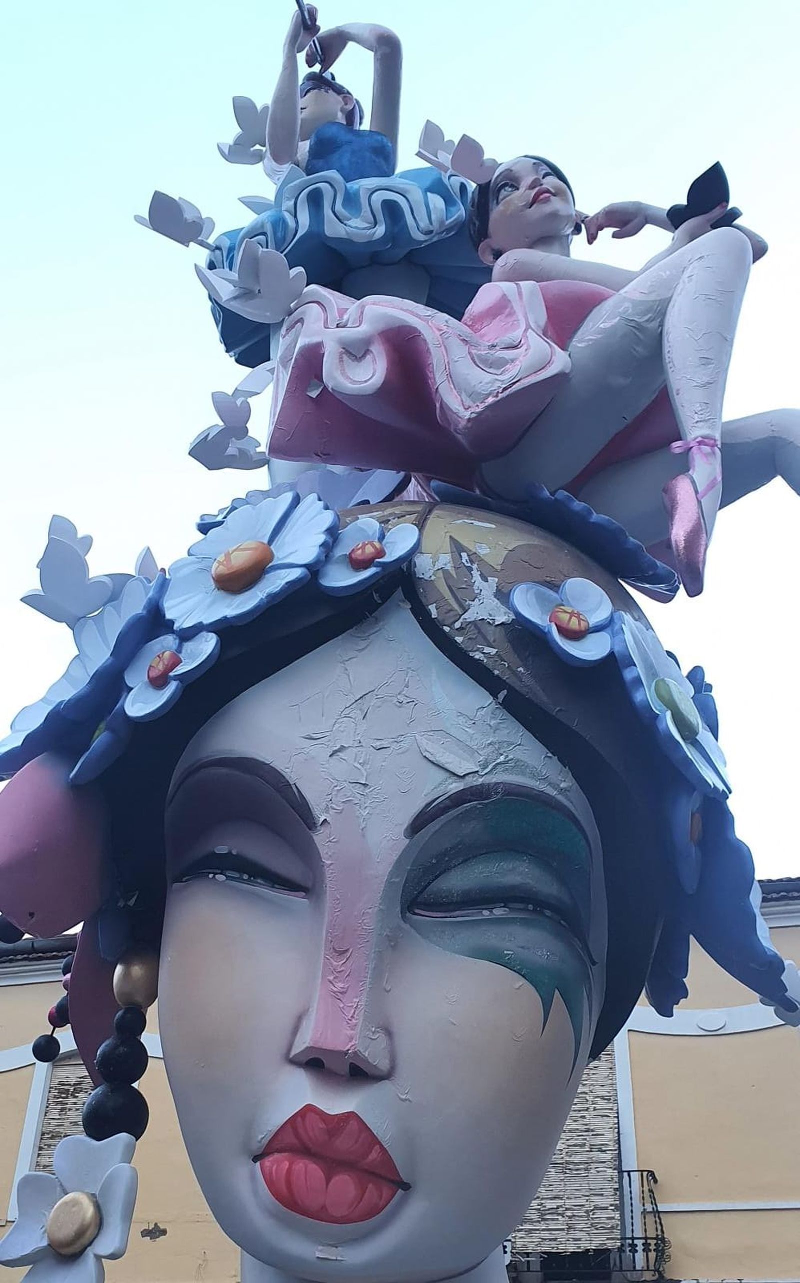 Efectes de la pluja en els monuments fallers de Sagunt