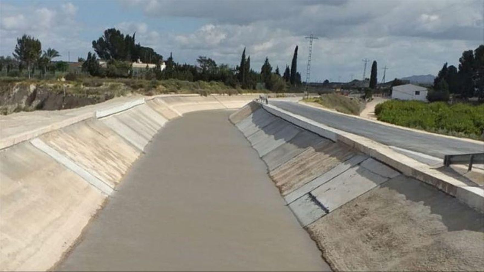Imatge d'arxiu d'un dels trams del transvasament Tajo-Segura