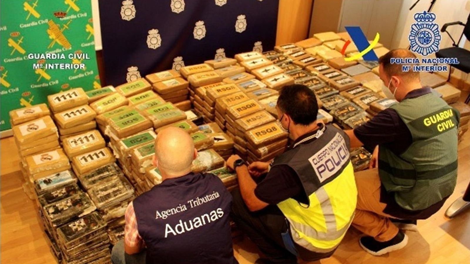 La droga s'ocultava dins del sostre i el sòl del contenidor