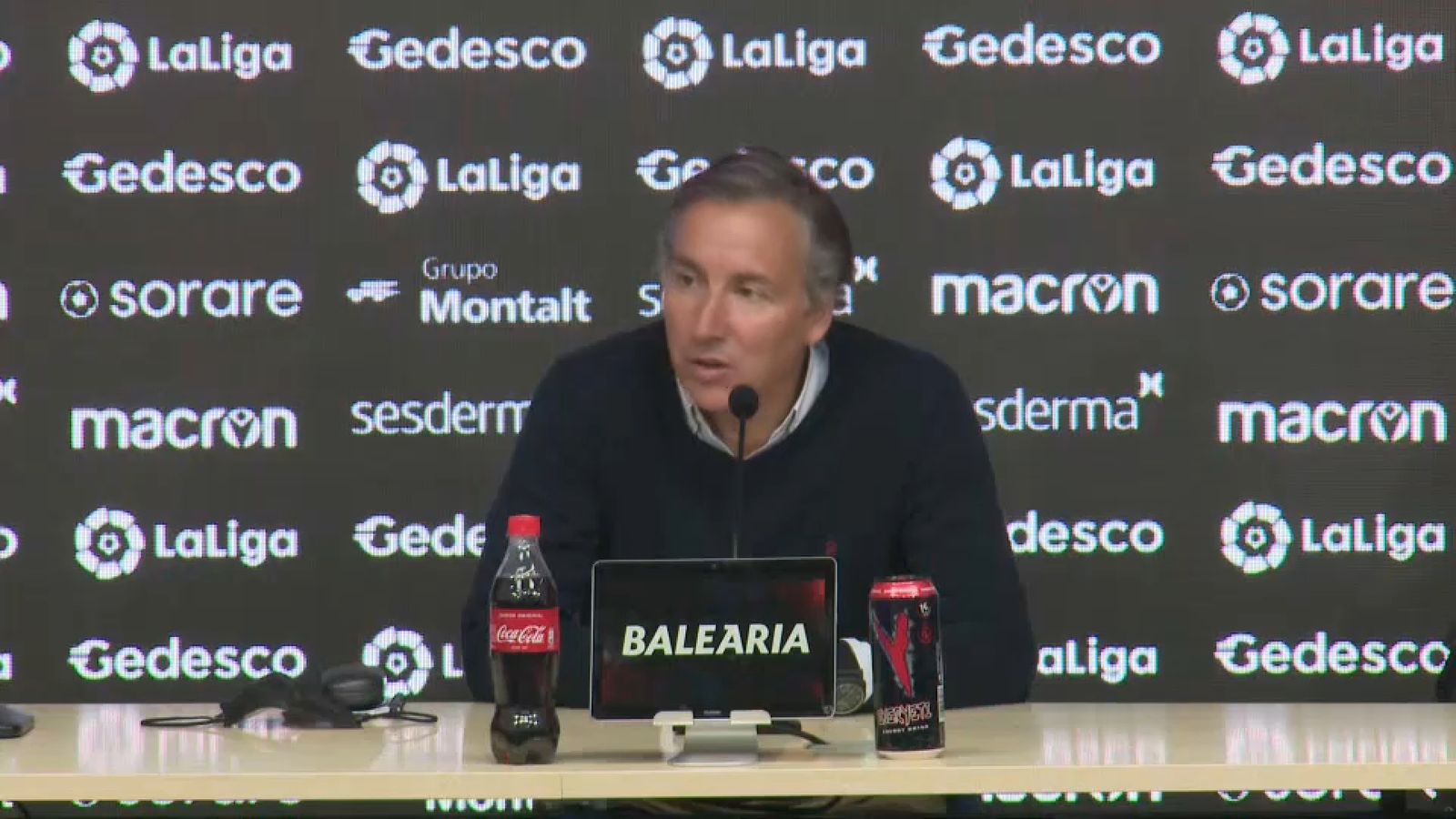 L'entrenador del Llevant, Javi Pereira