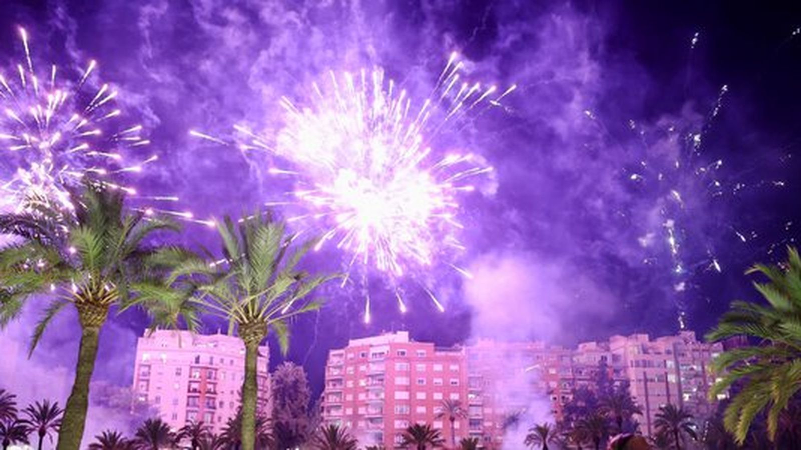Imatge d'arxiu de focs artificials